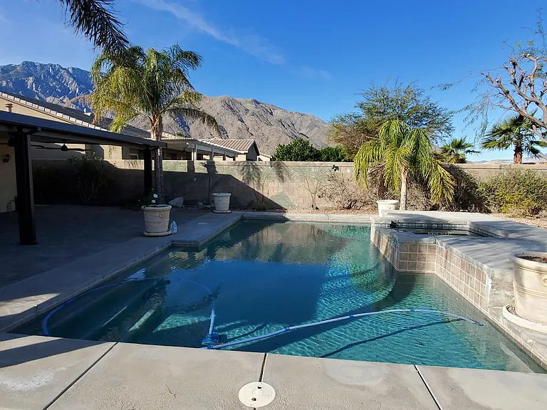 716 Summit Dr — Photo 18