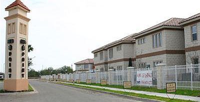 Building Photo 3