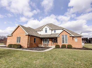 2645 Fox Creek Dr, Lima, OH 45805