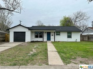 1604 Crockett Ave, Victoria, TX 77901