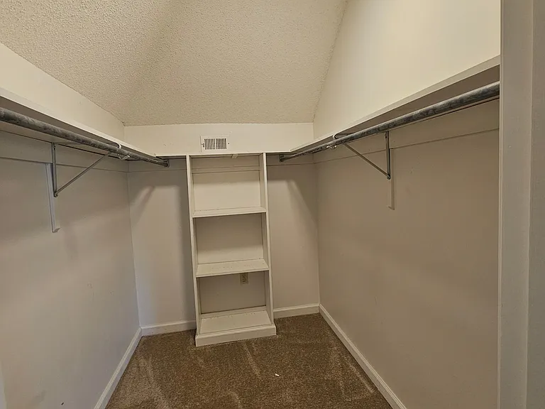 3888 Spring Lakes Cir — Photo 27