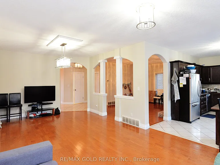 230 Doon Mills Dr — Photo 9