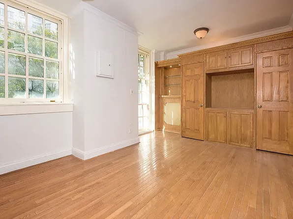 509 East 77th Street 3O image 2 of 9