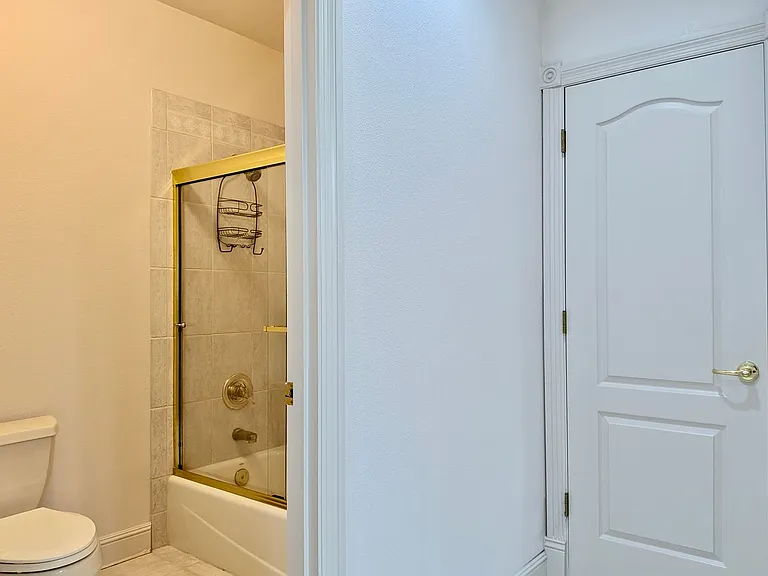 3014 NW Chapin Dr — Photo 43