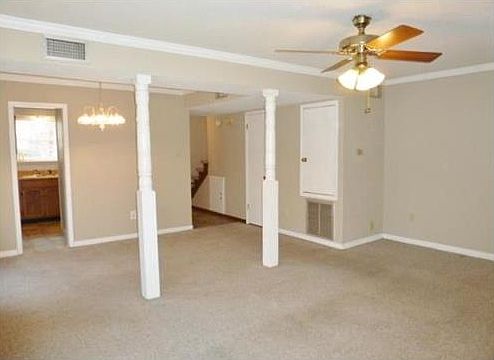 5th image of 23 Brandon Hall Dr APT D