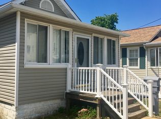 12 Ocean Ave, Highlands, NJ 07732