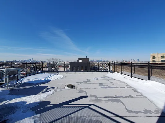 Rented by Sunshine Management Group, LLC | media 18