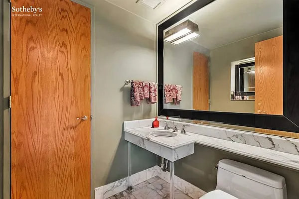 Sold by Sotheby's International Realty | media 58