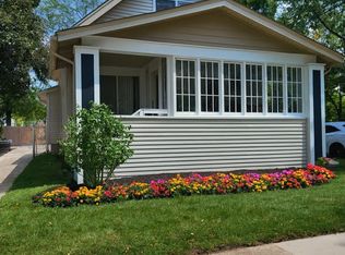 1328 E Harry Ave, Hazel Park, MI 48030