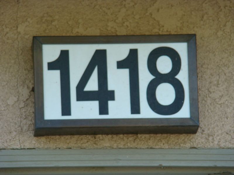 2nd image of 1418 Villines Ave