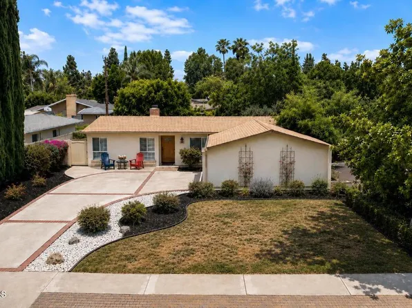 22901 Leadwell St, West Hills, CA 91307
