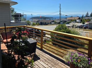 5448 Kensington Rd, Sechelt, BC V7Z 0N9
