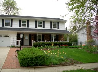 1017 59th St, Lisle, IL 60532