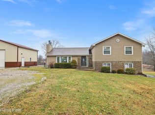 1031 Woodlake Dr, Lawrenceburg, KY 40342