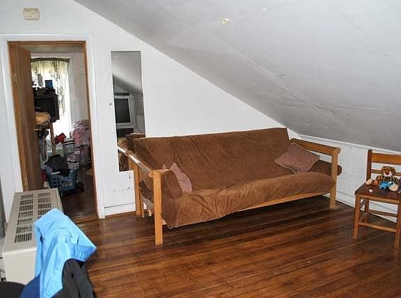 5th image of 273 Wickenden St #3