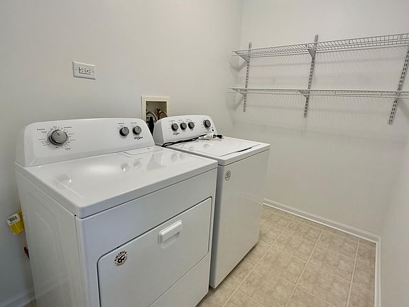 4th image of 2327 Stoughton Cir #2327