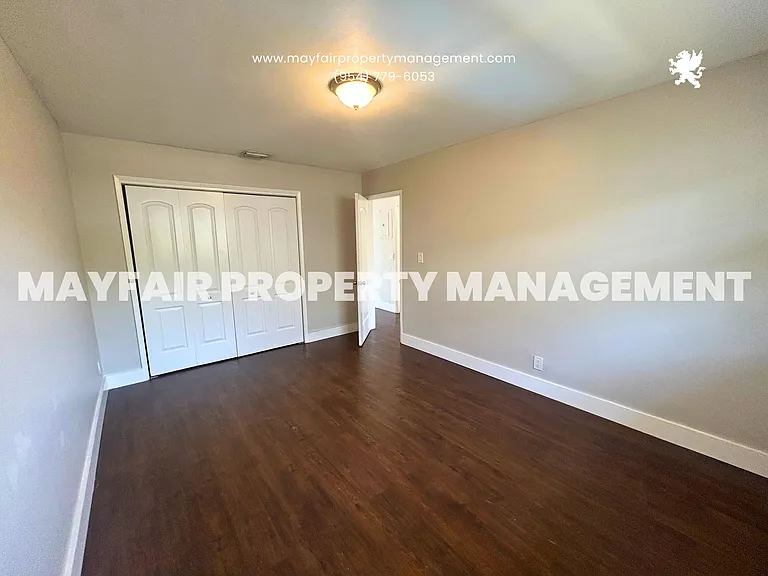 1725 NE 7th St #5 — Photo 8