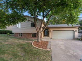 1108 E Dove Trl, Sioux Falls, SD 57108