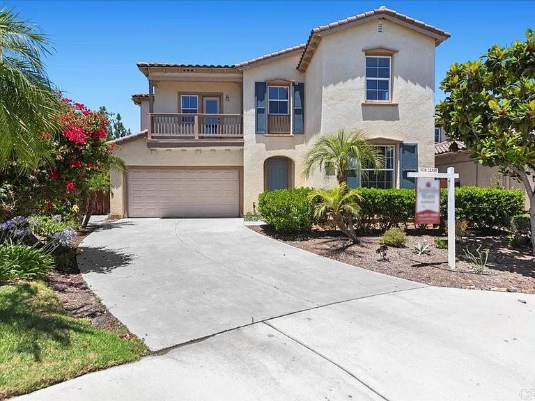 1560 Eden Ct — Photo 3