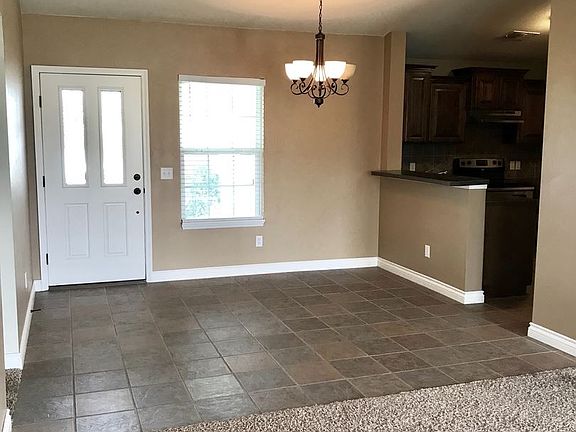 5th image of 15304 Nightshade Dr