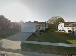 819 Diamond Ridge Ln NW, Rochester, MN 55901