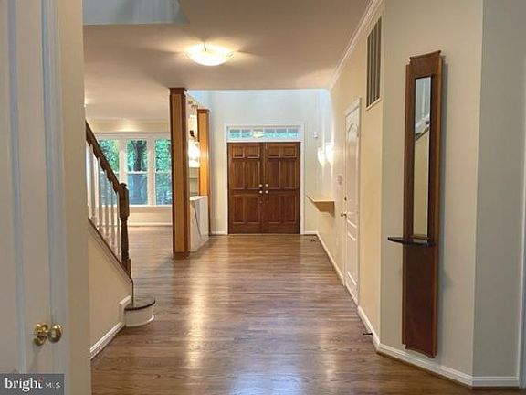 2nd image of 9419 Spruce Tree Cir