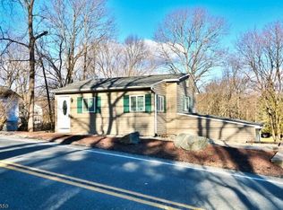 100 Brooklyn Rd, Stanhope, NJ 07874