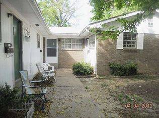1908 Plantation Ct, Evansville, IN 47714