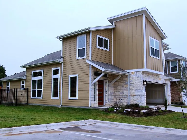 Rare Corner Lot, Greenbelt on 2 Sides