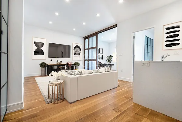 Rented by Brick&Mortar | media 3