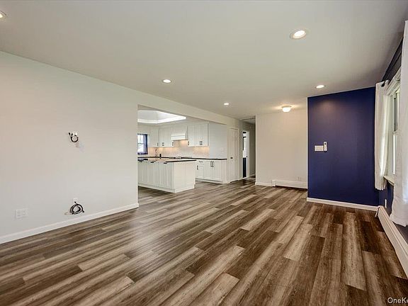 5th image of 920 9th Street