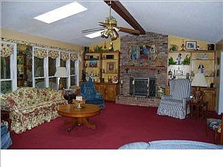 5th image of 1905 Fairmont Dr