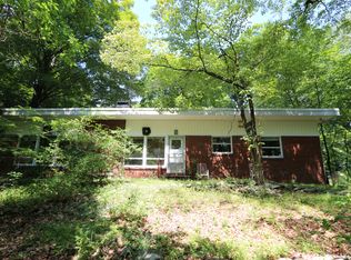 27 Hickory Nut Hill Rd, Carmel, NY 10512