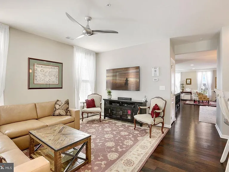 23792 Hopewell Manor Ter — Photo 13