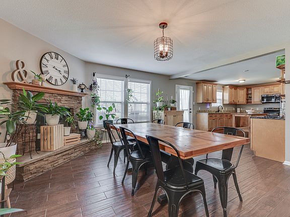 5th image of 3189 Underwood Dr