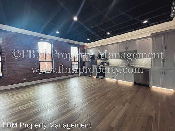 4th image of 111 W Ennis Ave #B
