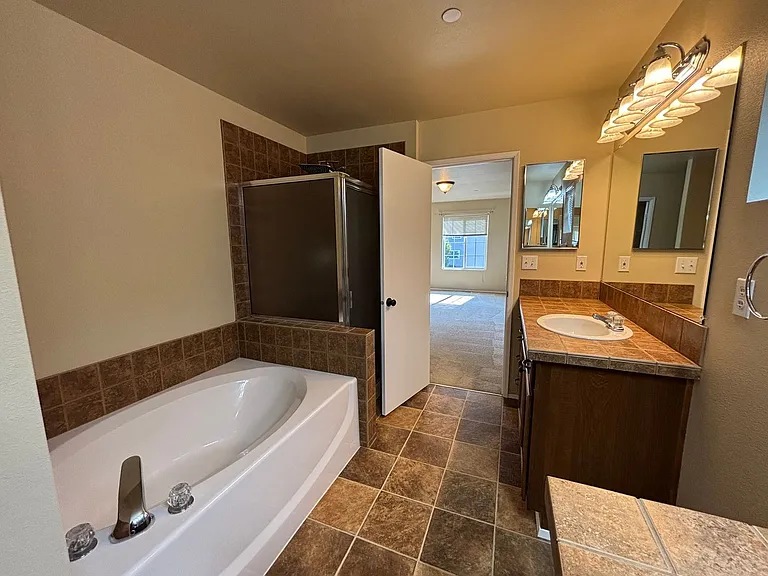 3210 Sheaser Way — Photo 18