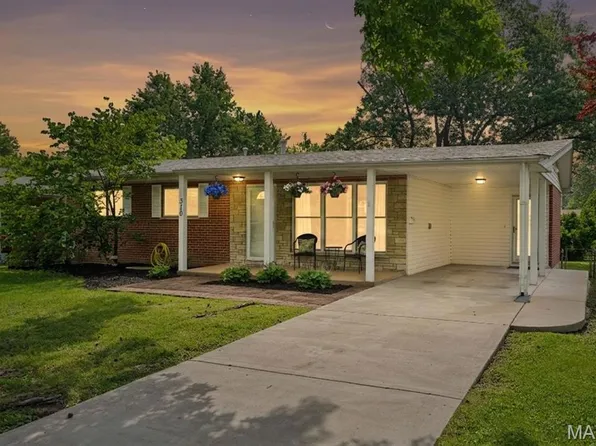 310 Paul Ave, Florissant, MO 63031