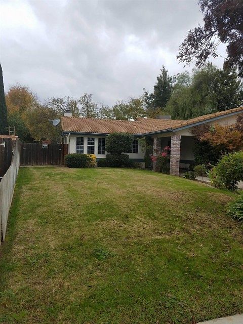 2nd image of 6233 N Constance Ave