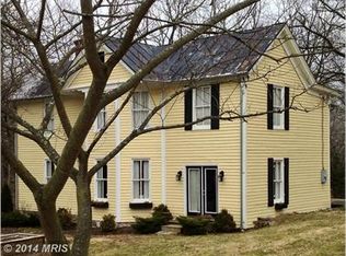 864 Water St, Edinburg, VA 22824