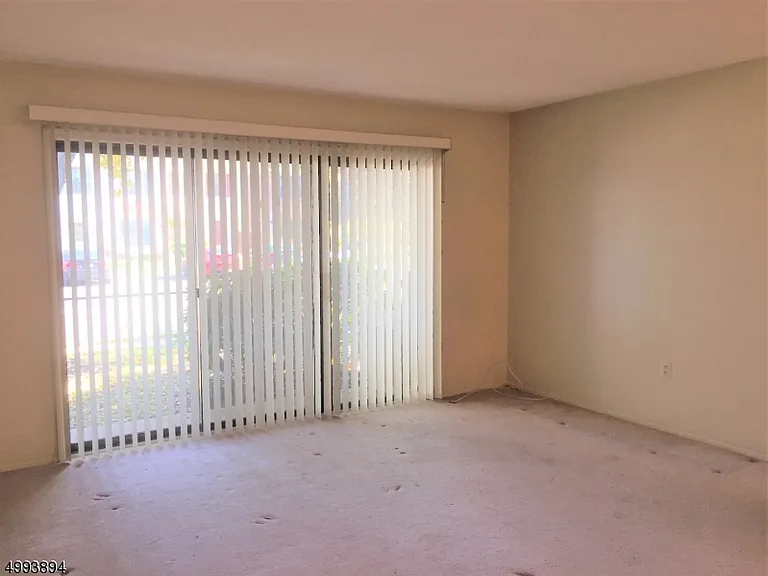 313 Penns Way #313 — Photo 2
