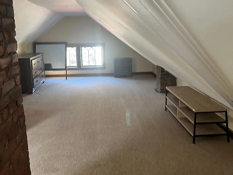2044 Midland Ave #2 — Photo 10