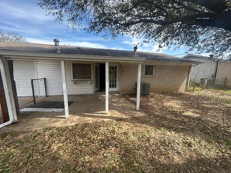 10522 Big Thicket Dr — Photo 16