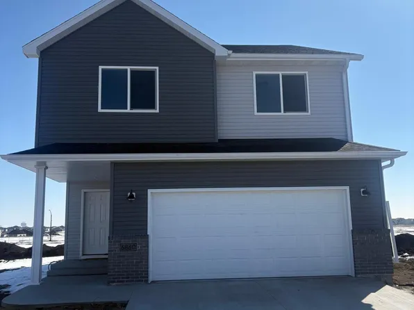 6860 S 32nd St S, Fargo, ND 58104