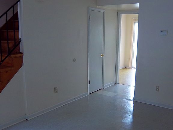 3rd image of 2607 Wise St APT B