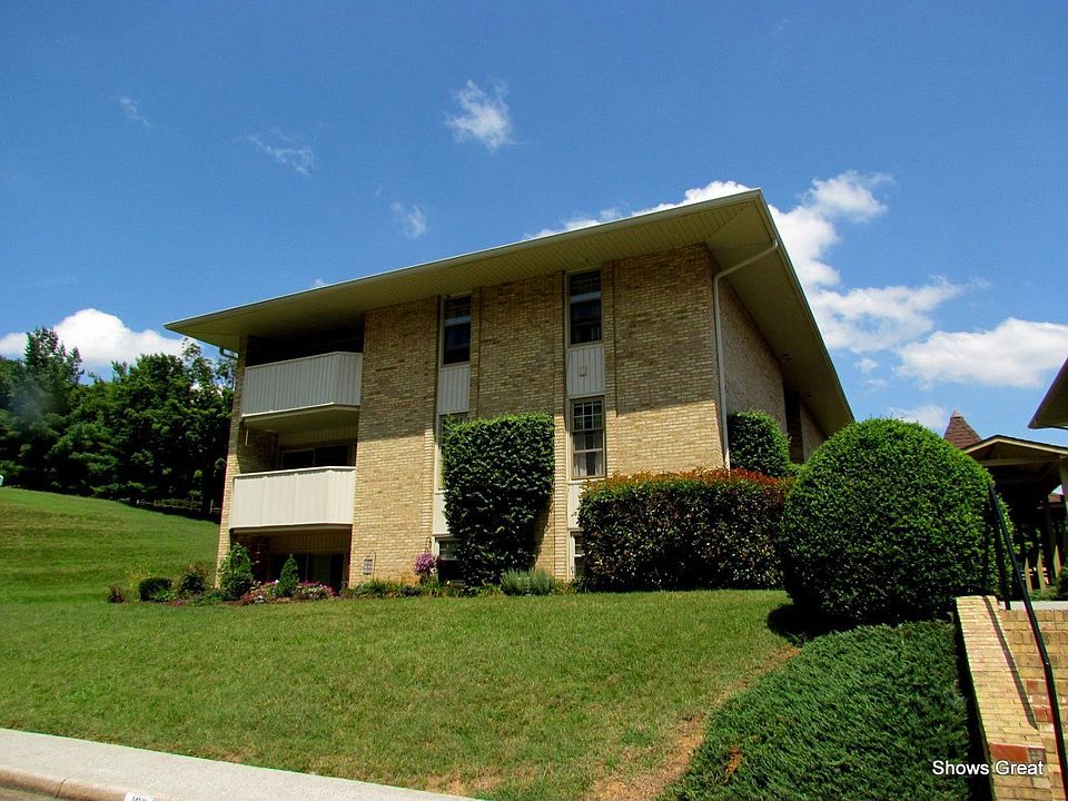 For Sale: 5260 CROSSBOW CT, Roanoke, Virginia 24018