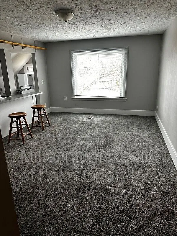 Studio, 1.0 bath, 500 sqft, $775 — Photo 2