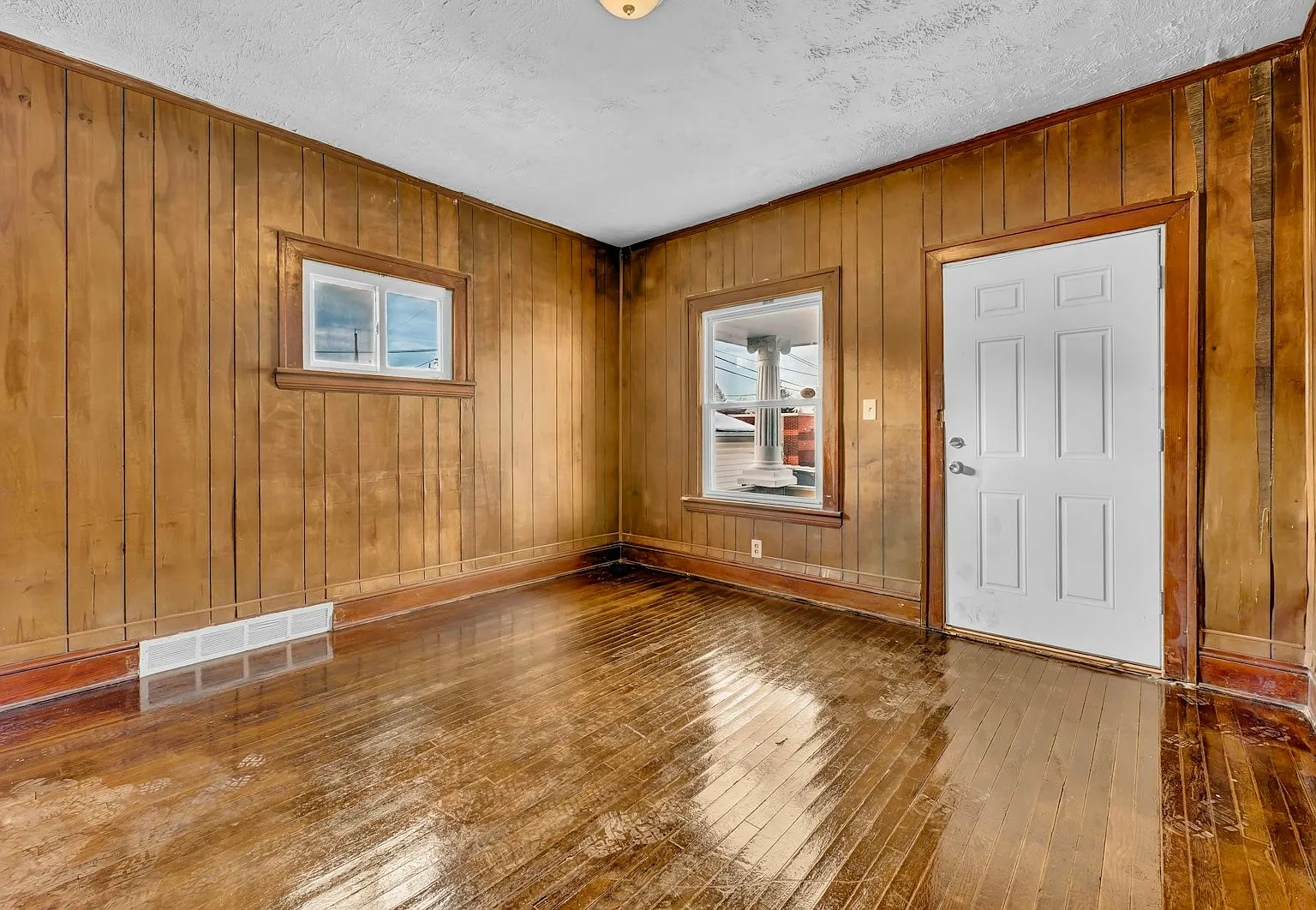 7412 Worley Avenue, Unit 1 — Photo 3