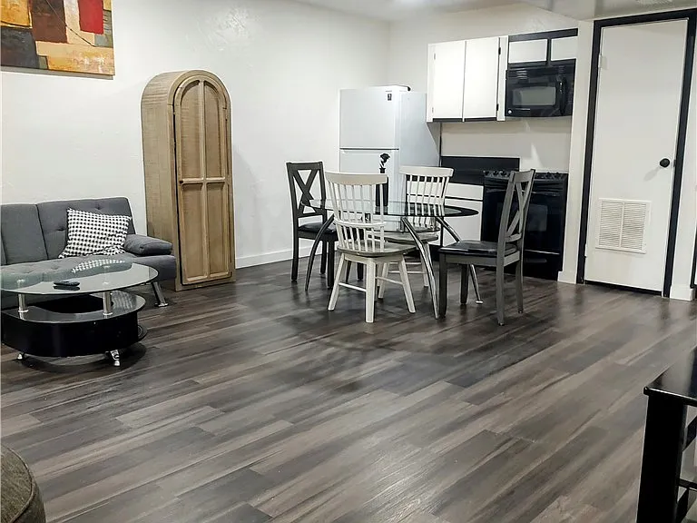 1507 Elizabeth Ave #2 — Photo 2