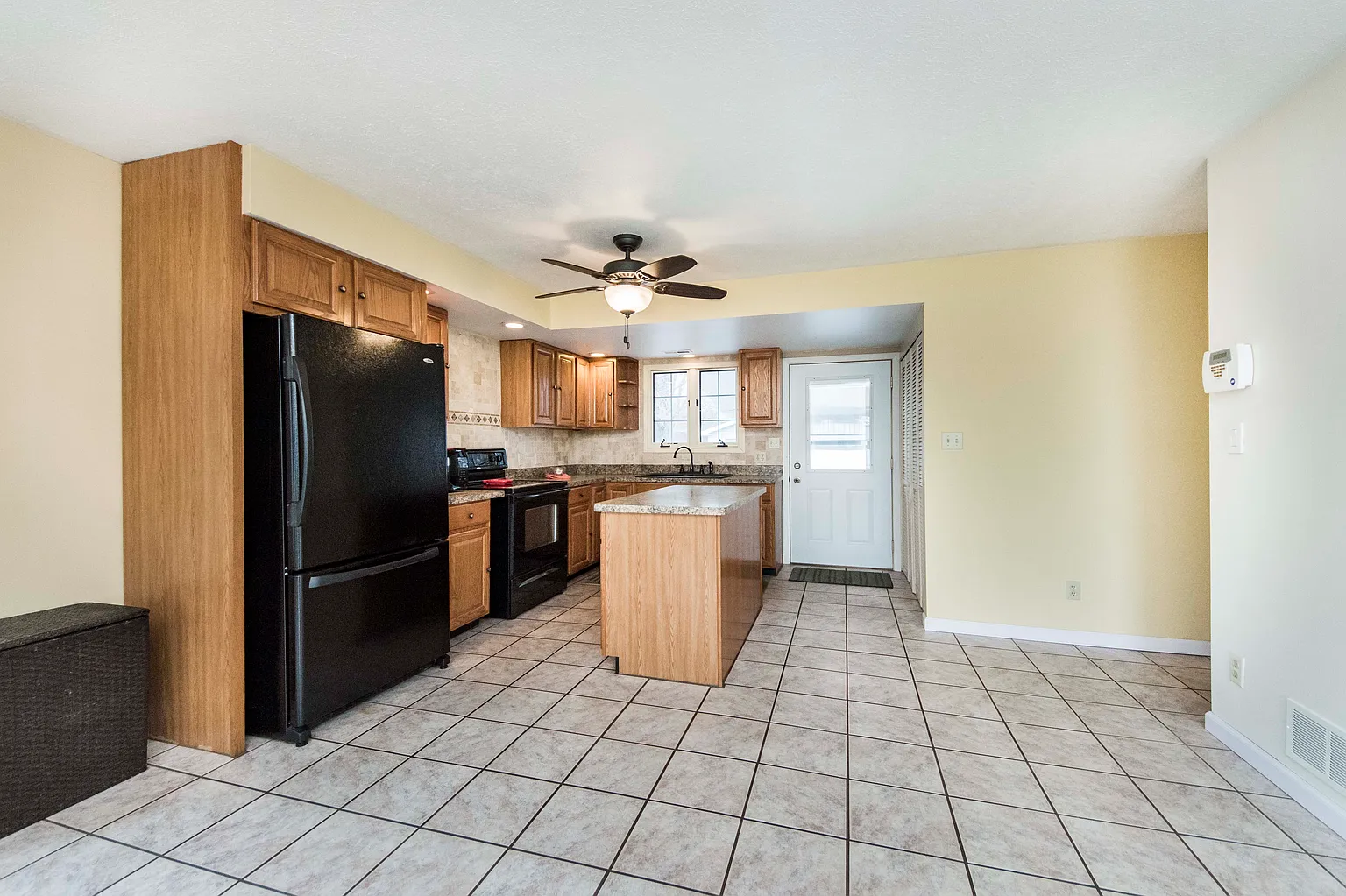 1148 Sunset Dr photo 1